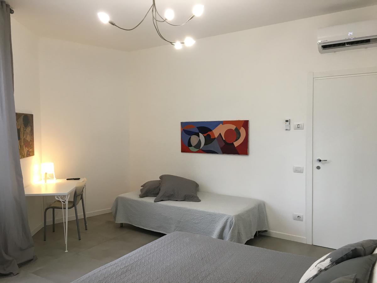 Room Center Station 2 Bergamo Eksteriør bilde